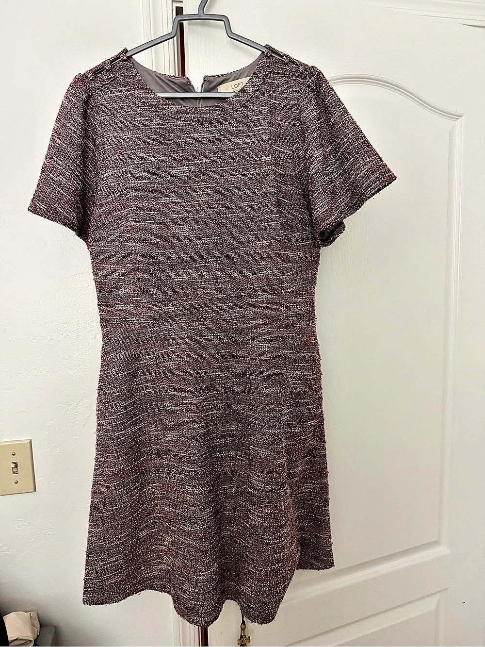 LOFT Women's Textured Mini Dress in Burgundy Size 12 Like New